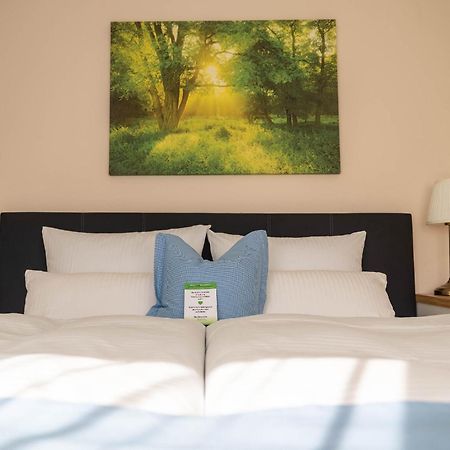 Hotel & Restaurant Zum Reussenstein Böblingen Dış mekan fotoğraf