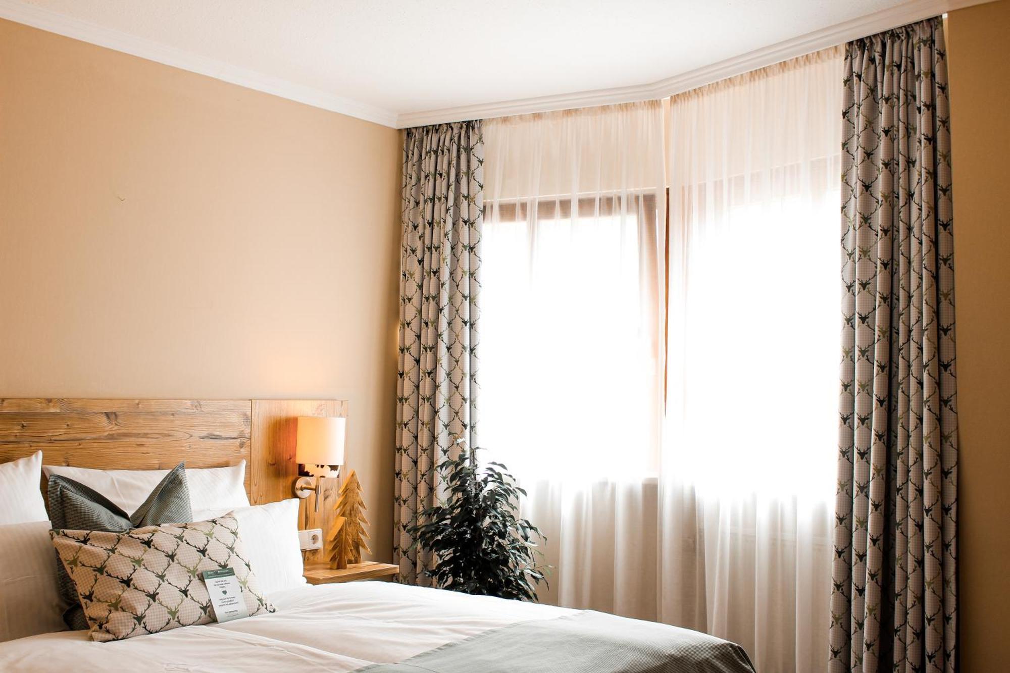 Hotel & Restaurant Zum Reussenstein Böblingen Dış mekan fotoğraf