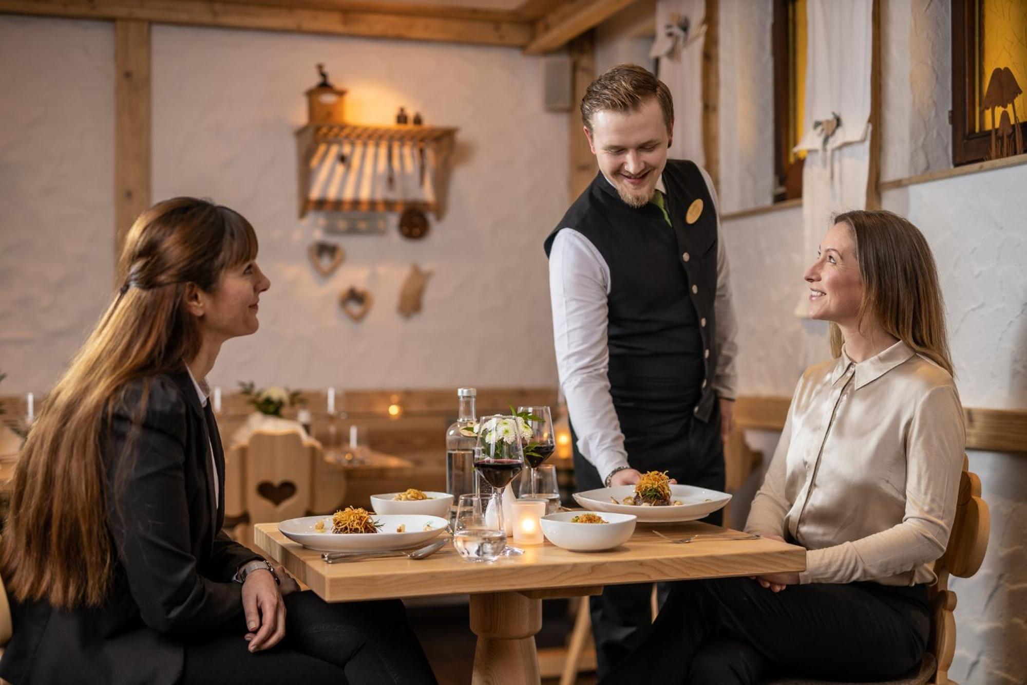 Hotel & Restaurant Zum Reussenstein Böblingen Dış mekan fotoğraf