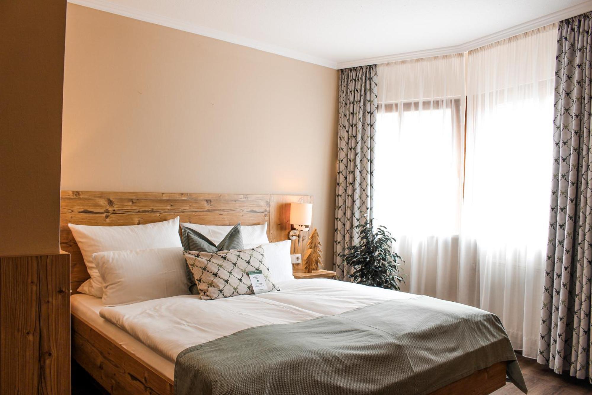 Hotel & Restaurant Zum Reussenstein Böblingen Dış mekan fotoğraf